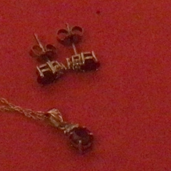 14kyg ruby and diamond pendant and post earrings